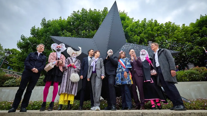 Paris, France Unveils Public Memorial to LGBTQ+ Victims of Nazi Persecution and Historic Oppression on International Day Against Homophobia