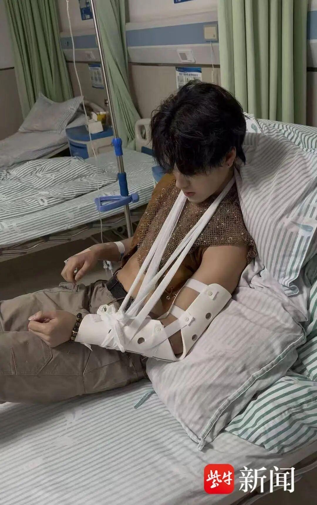 NPC first-level athlete whose arm was broken off by tourists